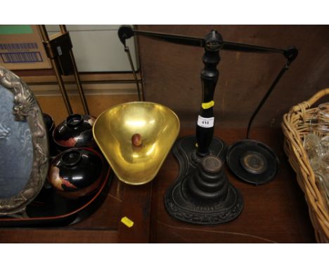 A set of Salter scales and weights