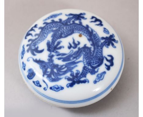 A 19TH / 20TH CENTURY CHINESE BLUE &amp; WHITE PORCELAIN DRAGON  INK BOX &amp; COVER , the cover decorated with scenes of a d