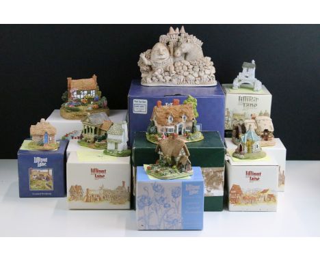 Collection of boxed Lilliput Lane cottages to include Acorn Cottage thirty years on, Fresh Today, Creel Cottage, Bridge House