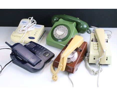 Group of vintage telephones to include a two tone BT rotary dial, two two tone trimphones, Answercall CT500 and an Answercall