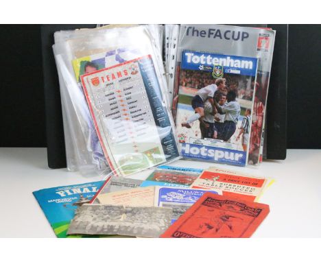 Assortment of early to late 20th century football programmes, photographs and autographs to include Arsenal Official programm