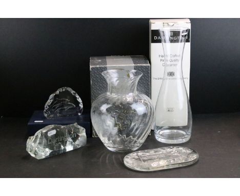 Dartington Crystal paperweight, decanter, twist vase, Capredoni 'Dolphin' paperweight and a Glasi Hergiswil Roberto Niedere g