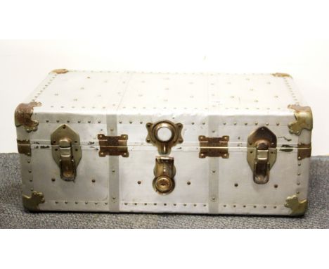 A vintage aluminium cabin trunk, size 73 x 38 x 29cm.