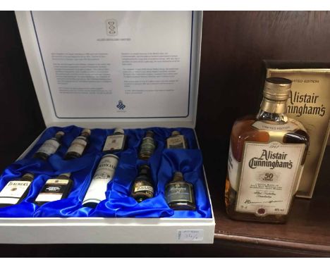ALISTAIR CUNNINGHAM'S '50 YEARS' 
Blended Scotch Whisky. 
A special blend of fifty malt whiskies and Dumbarton grain whisky. 