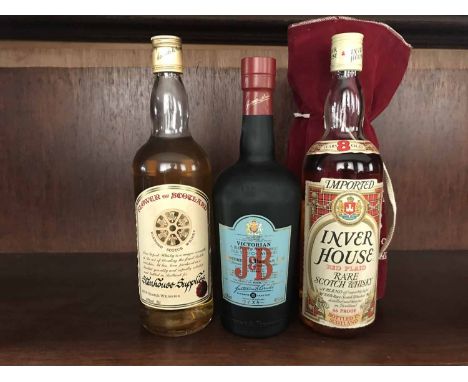 J & B VICTORIAN 15 YEARS OLD
Blended Scotch Whisky
750ml, 43% volume.
INVERHOUSE RED PLAID 8 YEARS OLD
Blended Scotch Whisky
