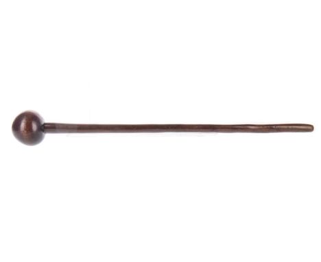 ZULU KNOBKERRIE, 19TH/EARLY 20TH CENTURY of typical form61cm longOne notable partial crack/split to head; split, possibly rep