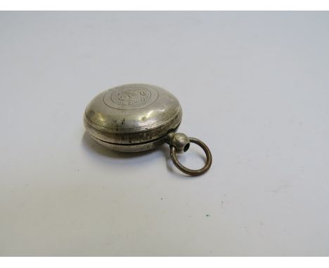 A William Harrison Walter silver sovereign case, Birmingham 1902, 4cm long, slight dents, 28g 