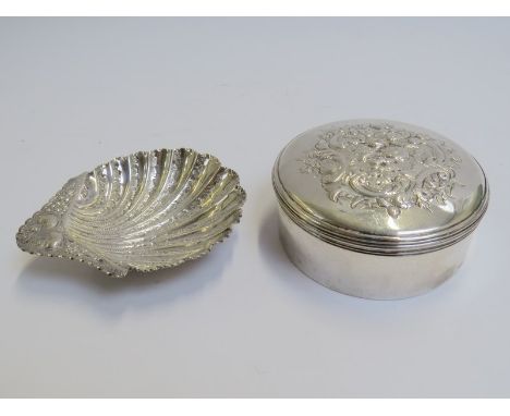 A silver dressing table powder / trinket pot, embossed foliate scrolled lid, 8.5cm diameter, London 1803, an Atkin Brothers s