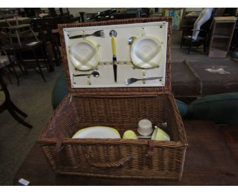 WICKER HAMPER WITH FITTED INTERIOR    