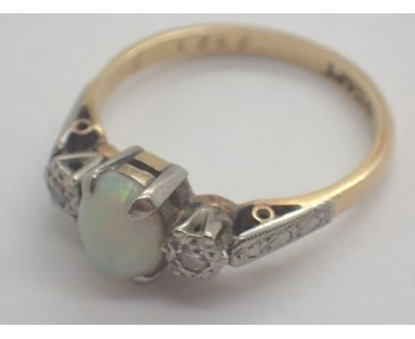 18ct yellow gold opal and diamond set ring 2.8g size K