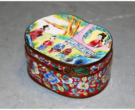 A Chinese Canton enamel decorated patch box, of shaped form, w.6.5cm