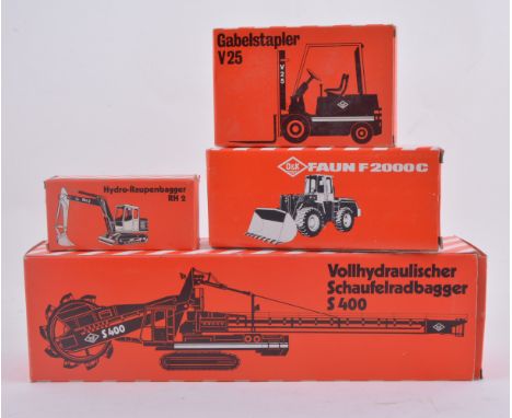 NZG diecast models O&K Orenstein and Koppel construction vehicles, Vollhydraulischer Schaufelradbagger S400, Hydro-Raupenbagg