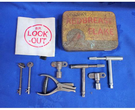 RAILWAY INTEREST: A TICKET PUNCH, TRAIN GUARD ARMBAND, CARRIAGE DOOR KEYS and other items