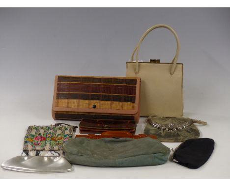 A collection of vintage handbags including tortoiseshell, bakelite etc