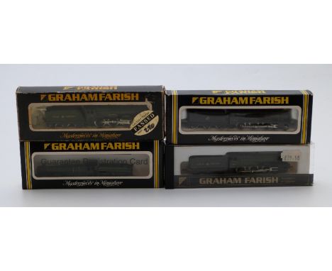 Four Graham Farish N gauge 4-6-0 locomotives GWR Hall Class 7915 and 6995 GWR Castle Class Clun Castle and BR Hall Class 6960