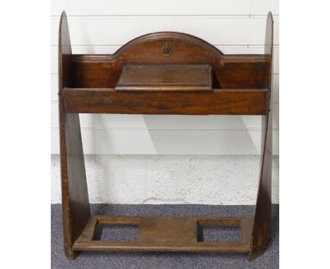 WWI umbrella / stick stand with Royal Flying Corps badge to front and sides, made from propeller blades