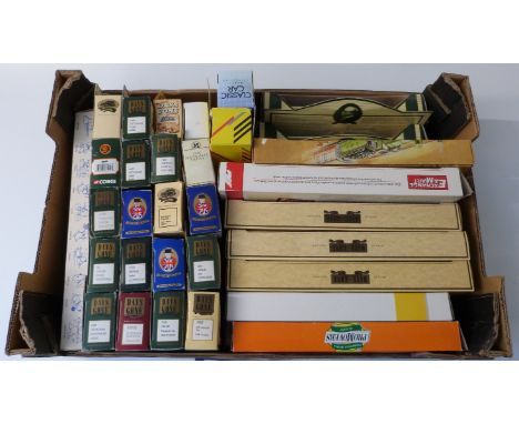 Thirty-four Corgi, Lledo Days Gone, Oxford Diecast and similar diecast model vehicles and vehicle sets, all in original boxes