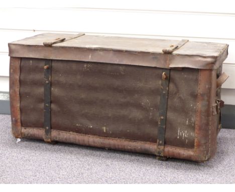 Vintage car or similar trunk, W75 x D36 x H38cm