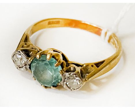 18CT GOLD DIAMOND &amp; TOPAZ RING - SIZE L - APPROX 3.2 GRAMS TOTAL WEIGHT