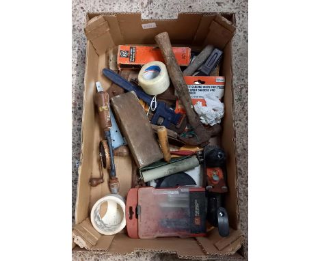 CARTON WITH MISC HAND TOOLS
