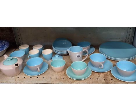 SHELF WITH QTY OF POOLE POTTERY, TEAPOT WITH DAMAGED SPOUT