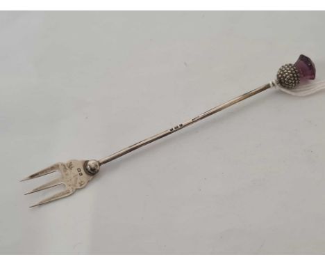 A SILVER PICKLE FORK WITH THISTLE SHAPED END, B'HAM 