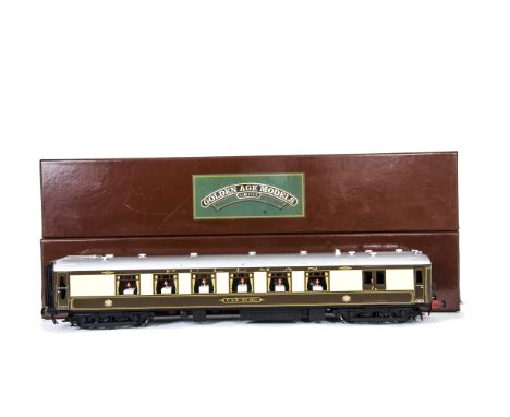 A Gauge I Finescale Radio-Control or 2-rail Electric 5-car 'Brighton Belle' Pullman Train by Golden Age Models, Made in Korea