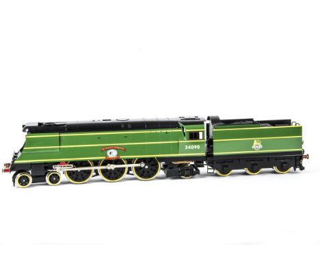 ACE Trains E9 0 Gauge Battle of Britain Class BR lined malachite green 34090 'Sir Eustace Missenden' Locomotive and Tender, D