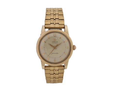 Omega Seamaster gilt metal gentleman;'s wristwatch, the signed cream dial with Arabic quarters and arrow markers, automatic c