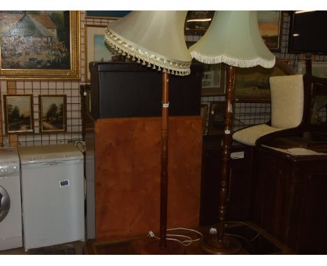 STANDARD LAMP