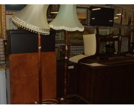 STANDARD LAMP