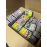BUNDLE OF X200 POKEMON CARDS