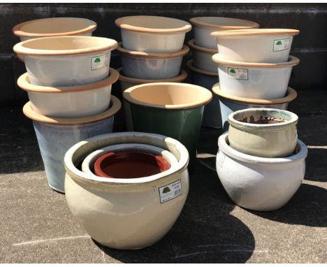 Sixteen glazed ceramic tapering flower pots and six glazed ceramic  belly pots (22) Condition Report Click here for further i