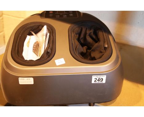 Arealer foot massage machine with instruction booklet. P&P Group 3 (£25+VAT for the first lot and £5+VAT for subsequent lots)