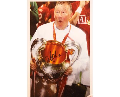Alex Ferguson signed photograph, 35 x 20 cm, with CoA from Chaucer Auctions. P&amp;P Group 2 (£18+VAT for the first lot and £