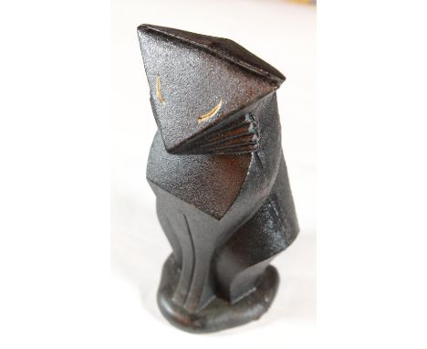 Heavy cast iron Art Deco doorstop, H: 26 cm. P&amp;P Group 2 (£18+VAT for the first lot and £2+VAT for subsequent lots) 