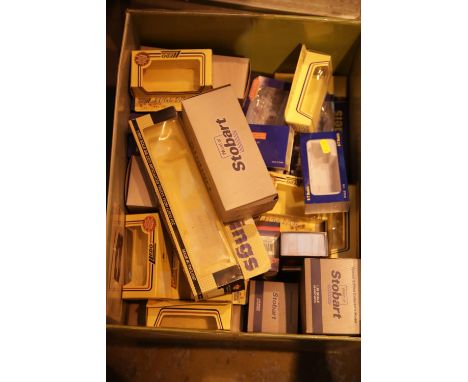 Box of empty model car boxes. P&amp;P Group 2 (£18+VAT for the first lot and £2+VAT for subsequent lots) 