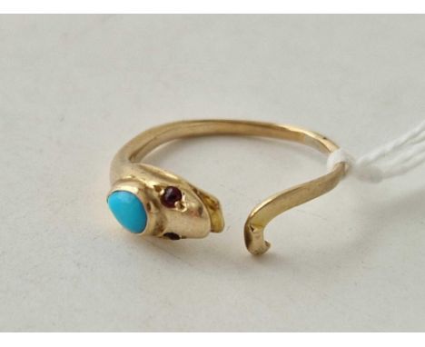 A GOOD ANTIQUE SNAKE RING WITH RUBY EYES AND SET TURQUOISE SIZE M 2.4 GMS