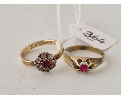 A single stone ruby ring in 8ct gold SZ L and an antique 9ct paste set ring SZ M    3.5g