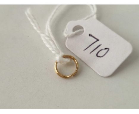 A gold split ring
