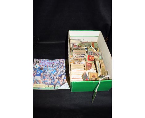 Cigarette cards by Wills and Players, to include: railway equipment; household hints; air raid precautions; the seashore; Pan