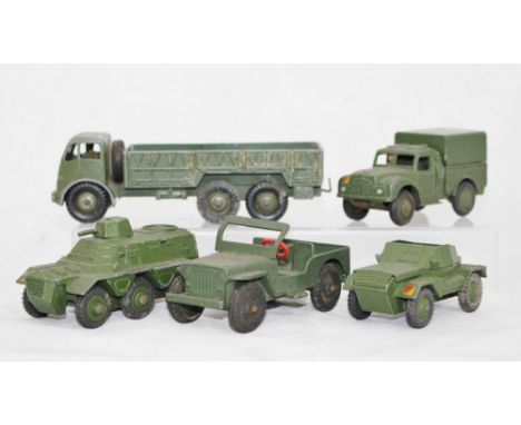 Dinky: A small collection of Dinky Military Vehicles to include: No.622 10-Ton Army Truck, N0.641 Army 1-Ton Cargo Truck, No.