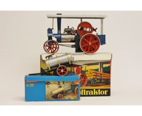 Wilesco: Old Smokey "Dampftraktor" traction engine, No.D40, complete within original box together with a Wilesco A38 "Sprengw