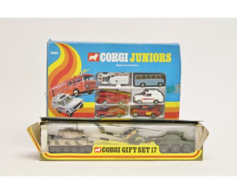 Corgi: A Corgi Juniors No.3021 "Emergency 999" Gift Set, part complete but with equipment and figures together with a Corgi G