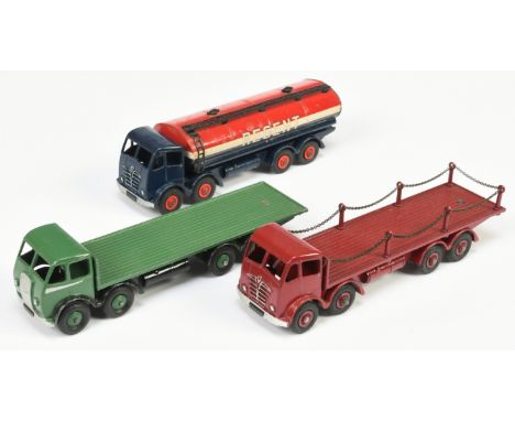 Dinky Toys Unboxed Group Of 3 Foden Trucks&nbsp; - (1) (Type 1) -&nbsp; Flat Truck - Green including rigid hubs with herringb