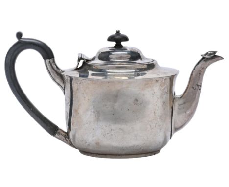 An Edwardian silver teapot,&nbsp; with duck's head spout, 14cm h, by Joseph Henry Padgett, London 1908, 23ozs 17dwts Light po