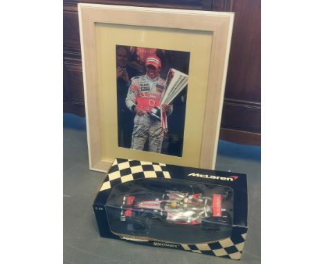 Minichamps F1 McLaren MP4-22 Model Car + Signed &amp; Framed Lewis Hamilton Photograph
