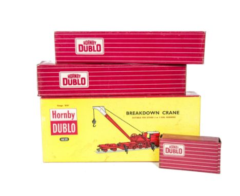 Hornby-Dublo 00 Gauge 2-Rail 4620 Breakdown Set and other items, in gloss red  with four jacks, in original box with card ins