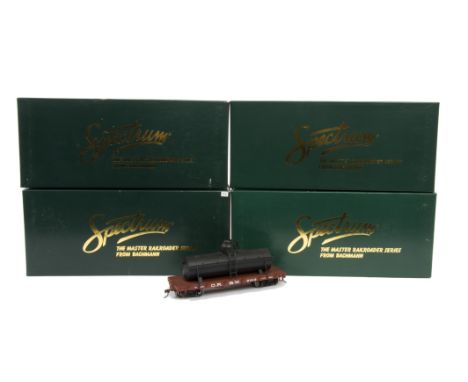 On30 Scale Spectrum Freight Cars, a boxed group of five all Ohio River and Western, comprising No 27129 Tank Car, (2) No 2752