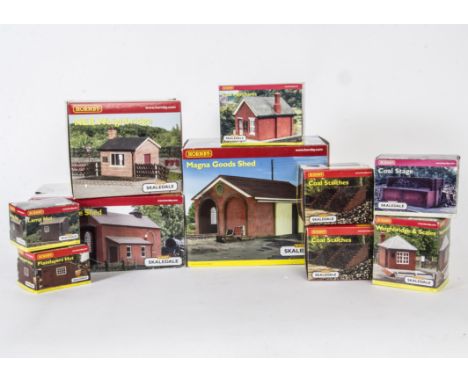 Hornby 00 Gauge Skaledale Goods Yard buildings Engine Sheds and Coal buildings, R9522 Magna Goods Shed, R9532 Magna Engine Sh
